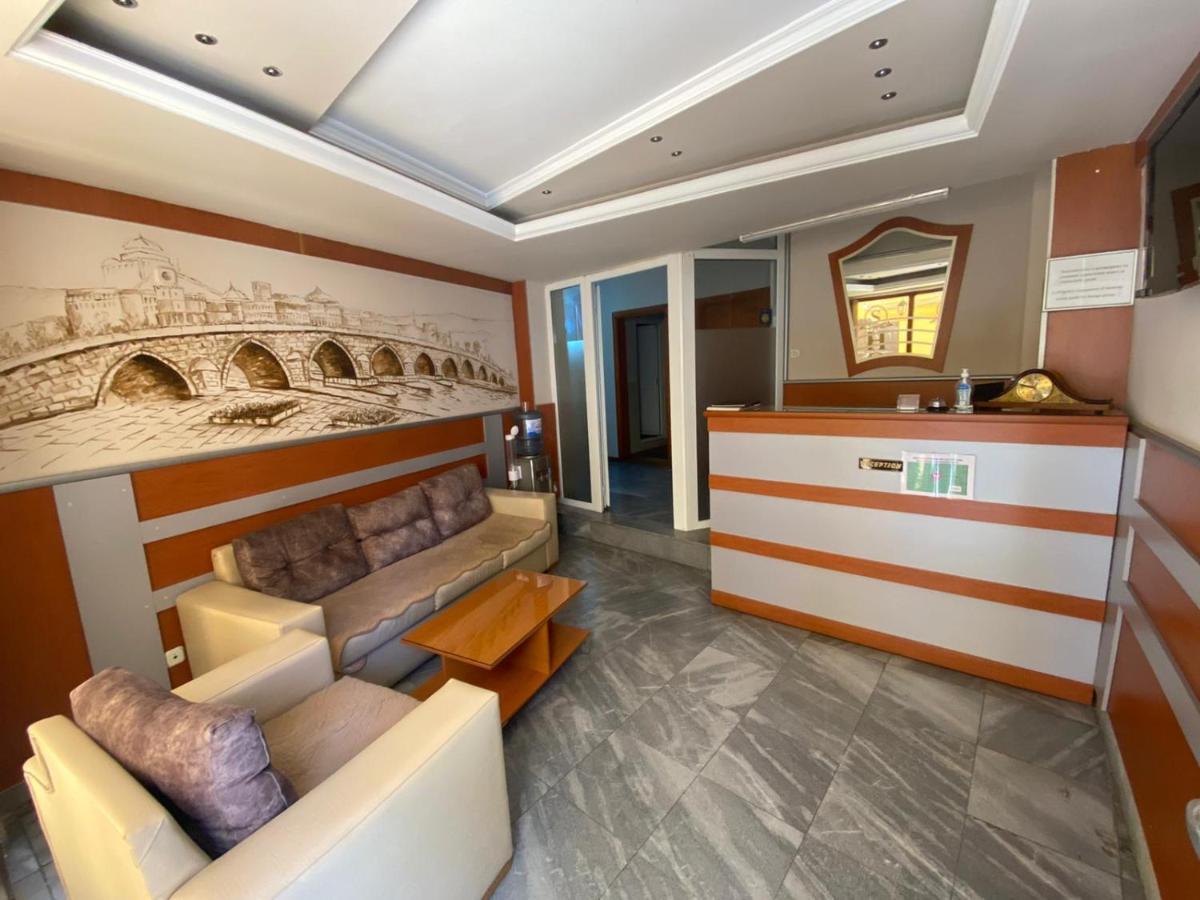 סקופיה Hotel Santos מראה חיצוני תמונה