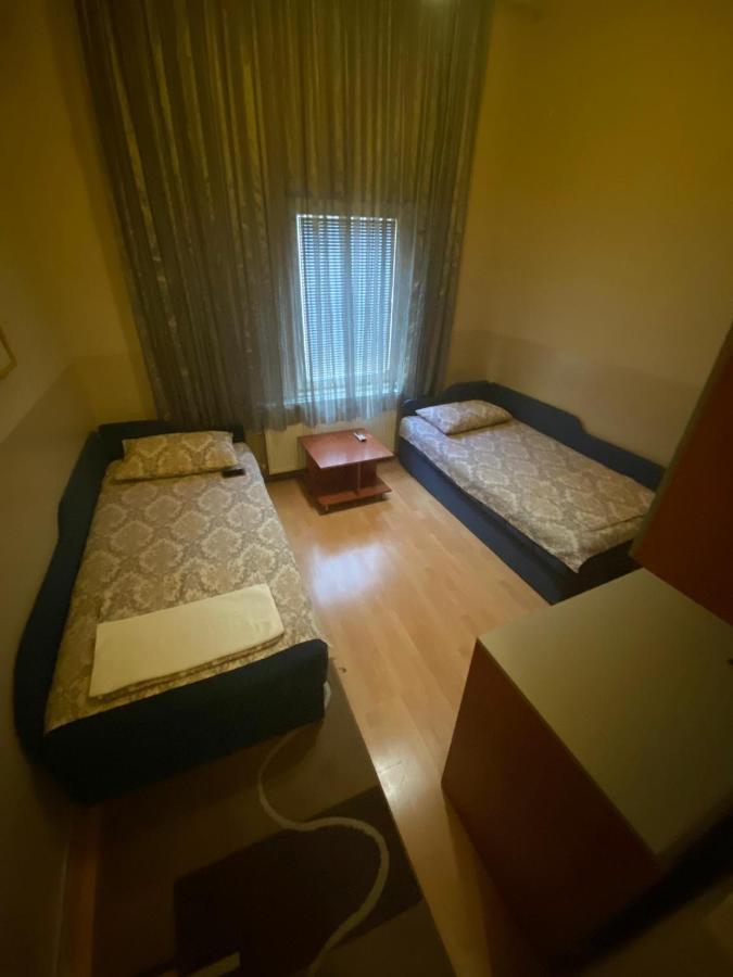 סקופיה Hotel Santos מראה חיצוני תמונה